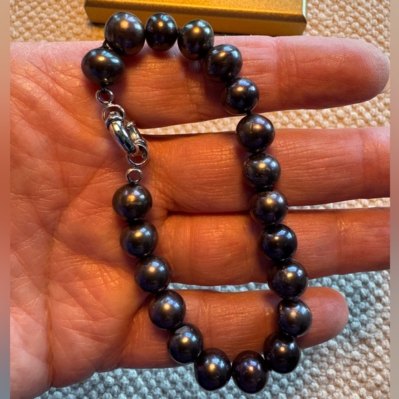 Authentic Black Pearl Bracelet - Picture 2 of 3
